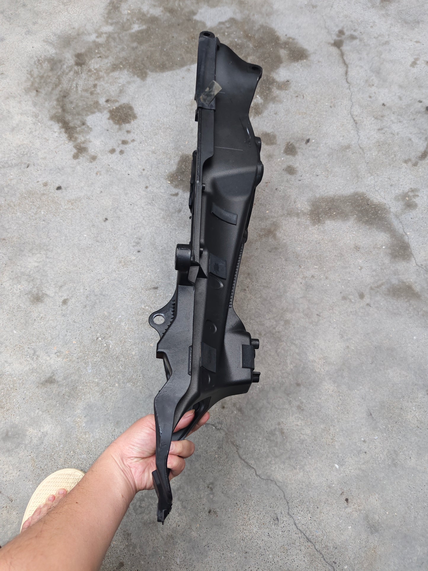 09-14 Yamaha YZF R1 Rear Subframe Tail Frame Sub Frame Genuine OEM Straight