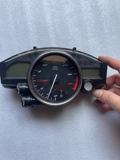 Yamaha YZF-R6 2006-2020 instrument cluster, front view showing speedometer and tachometer gauges, good condition