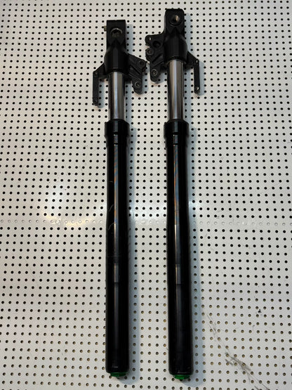 Kawasaki Versys 650 2015-2020 Right Fork Damper Assembly OEM Used – full length view