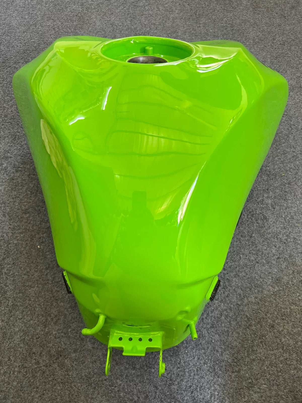 Kawasaki ZX-6R 2021-2024 Fuel Tank OEM Used Repainted Lime Green 777 – full overview