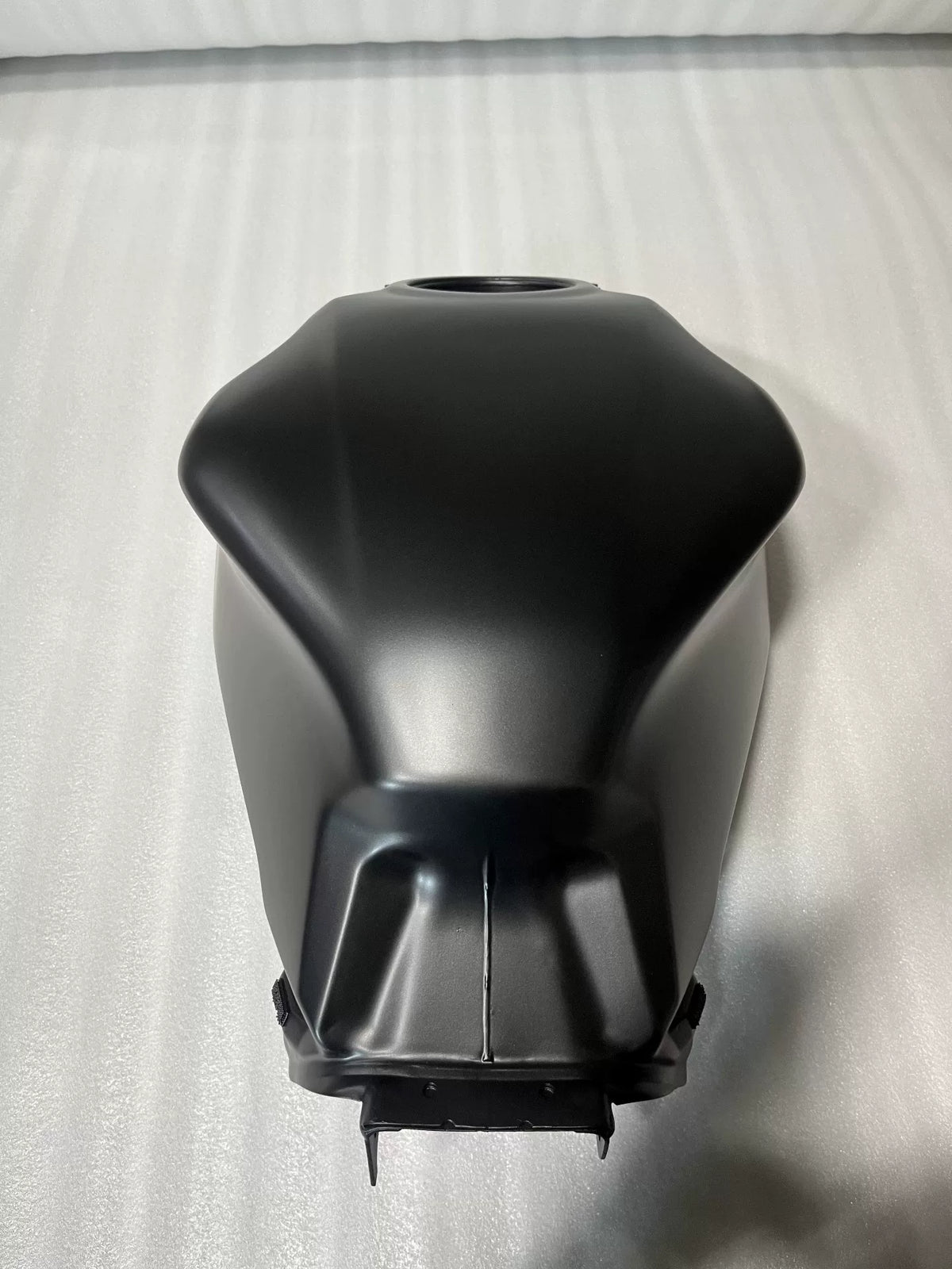 Honda CB650R OEM Fuel Tank 17500-MKY-D50ZL – included items, tank x1