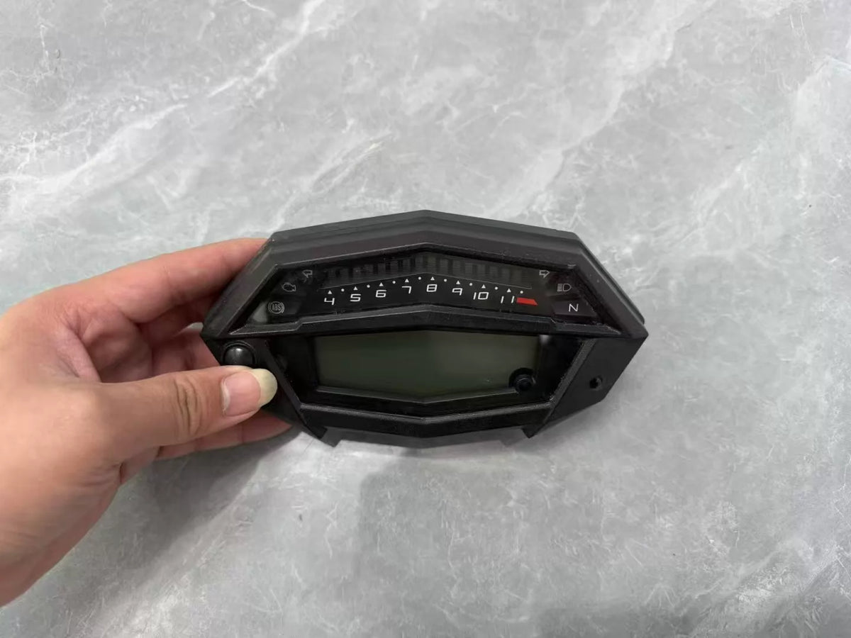 Kawasaki Z1000 2014-2016 Instrument Cluster OEM 25031-0617 Used ABS Version – full front view