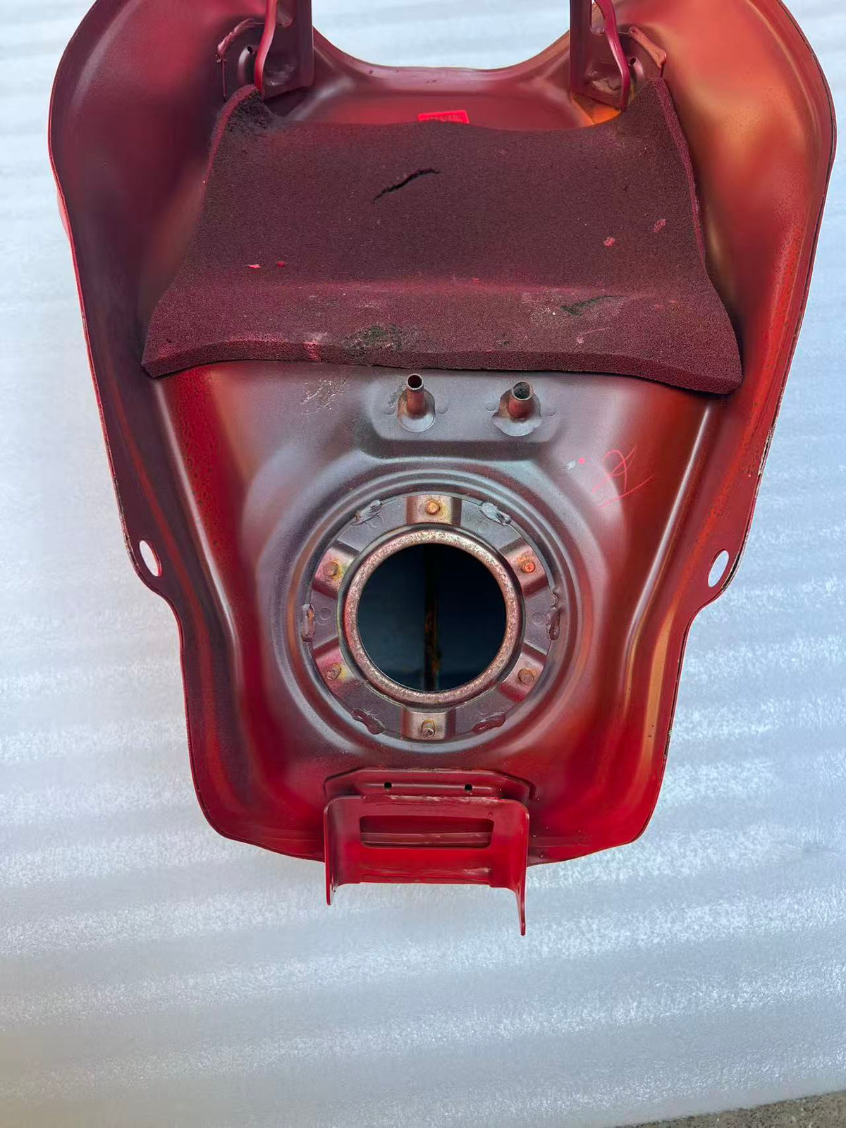 Honda CBR 650R 2019-2025 fuel tank, front view showing cap and upper surface