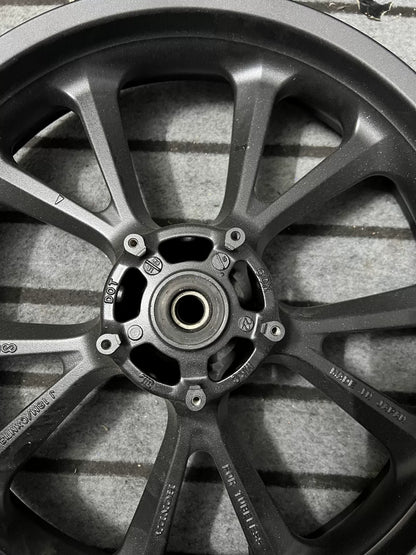 Honda GL1800 Front Wheel hub center OEM 44650-MKC-A00 – repainted finish close-up