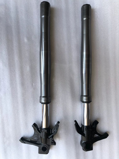 Ducati Panigale 959 Front Fork OEM 34420561B 34520561B – tube and upper clamp detail