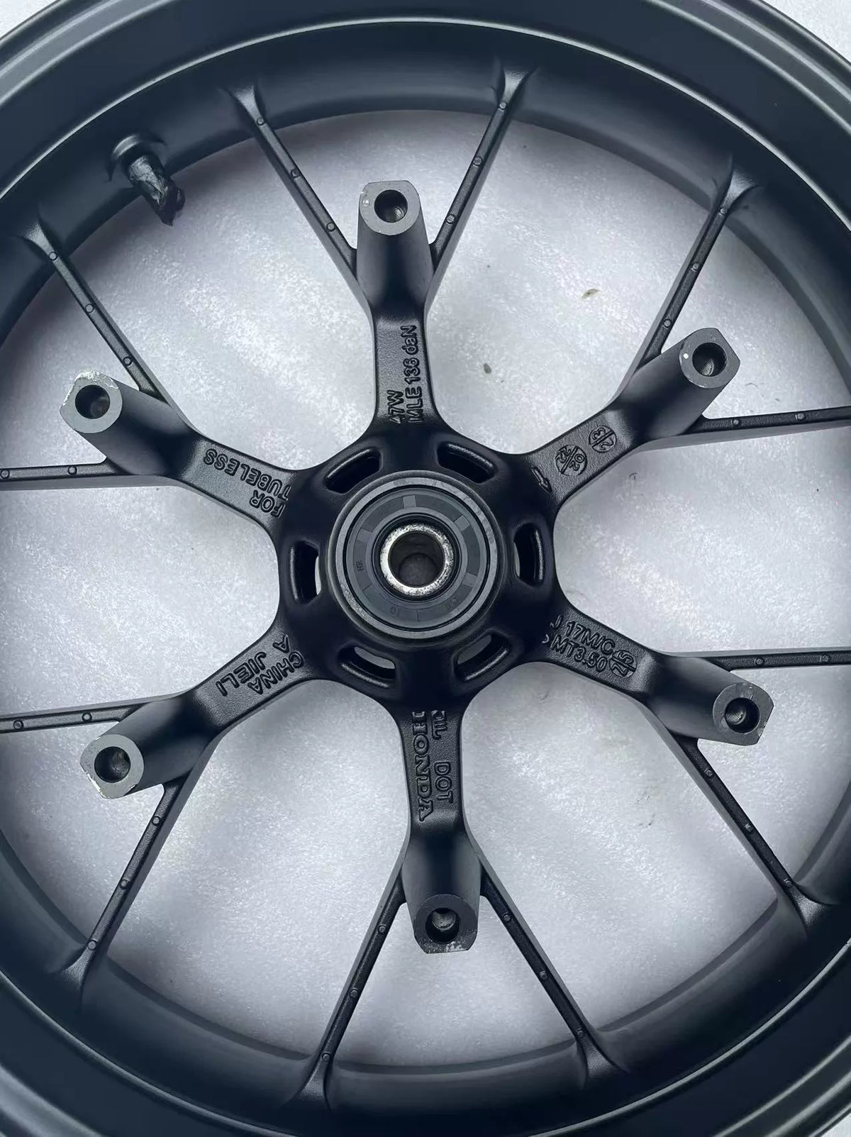 Honda CBR 500R front wheel rim straight, close-up of rim lip and tire bead seat surface