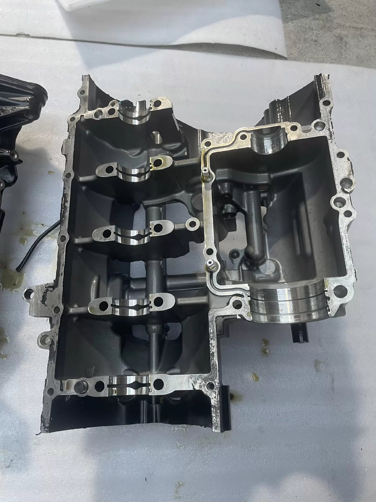Honda CB650R 2021-2023 Engine Cases – crankcase bolt holes and dowel pin locations
