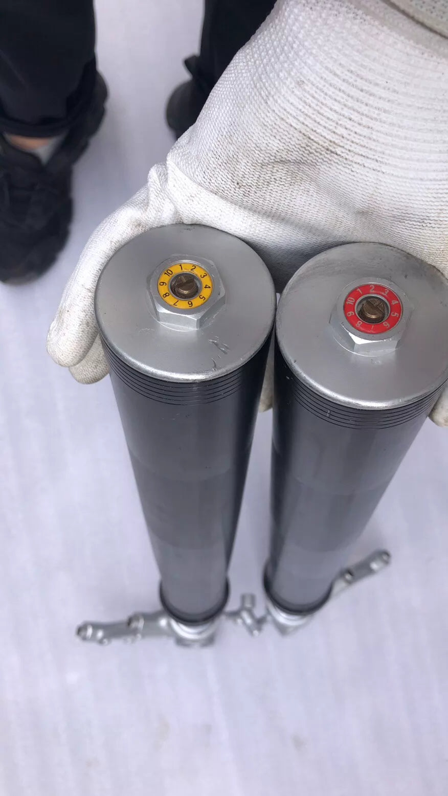 BMW S1000R fork leg right close-up showing upper tube surface and dust seal area detail