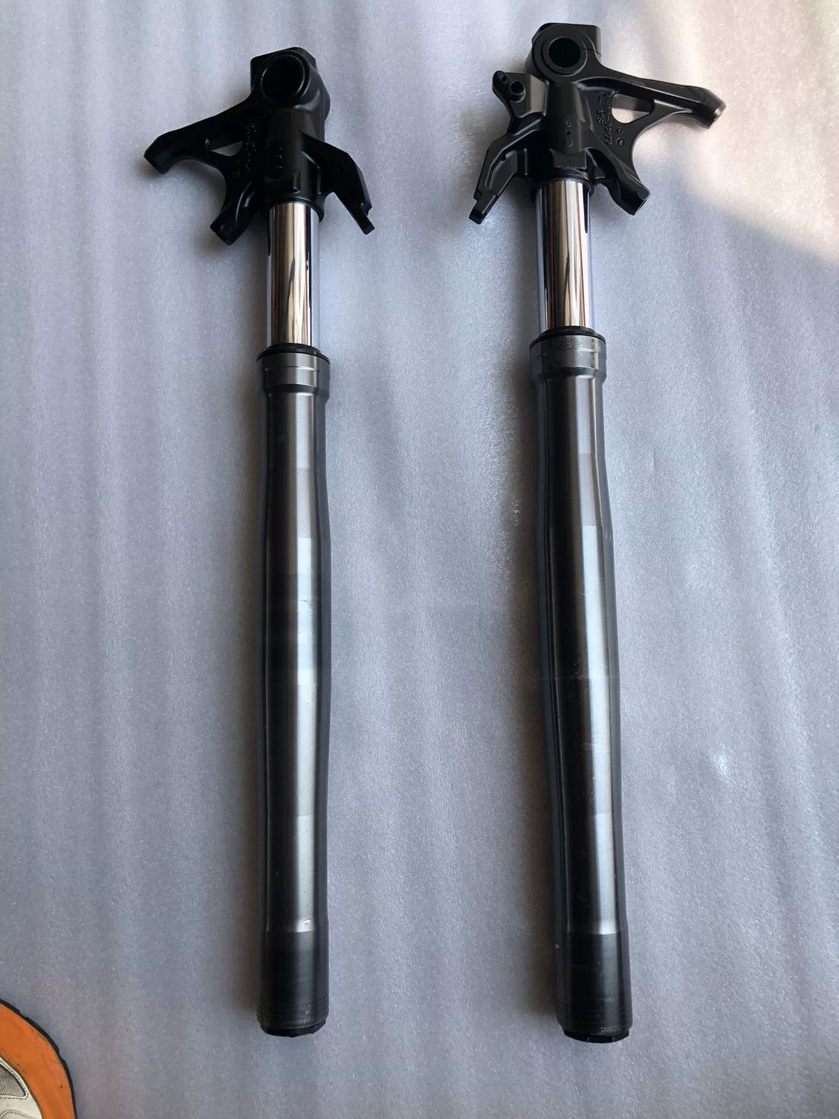 Ducati Panigale 959 Front Fork Legs – lower leg axle clamp and mounting point