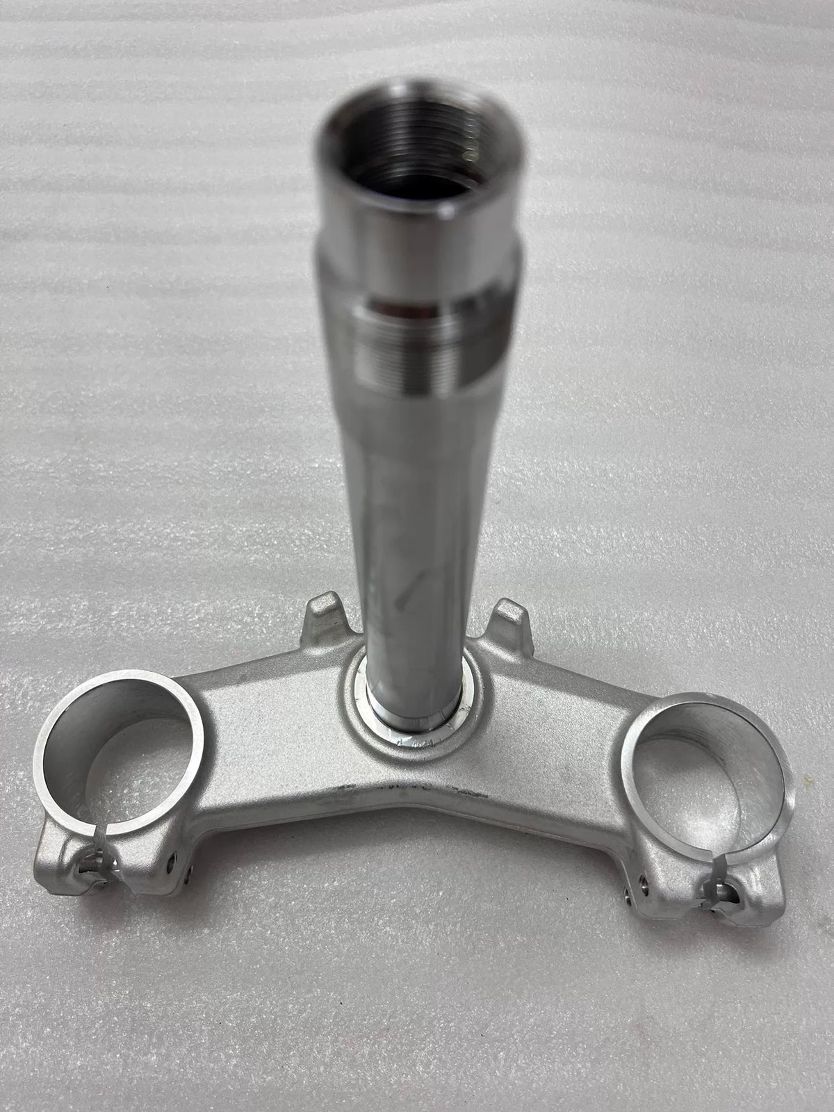 Kawasaki Ninja 1000SX Triple Clamp Set – lower yoke and upper yoke pair included