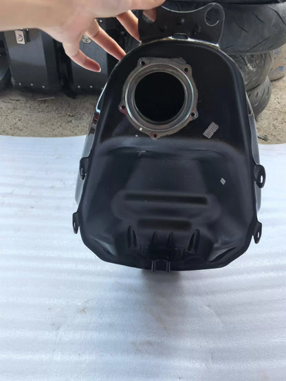 Kawasaki Ninja 400 OEM Tank Used – surface condition and wear detail
