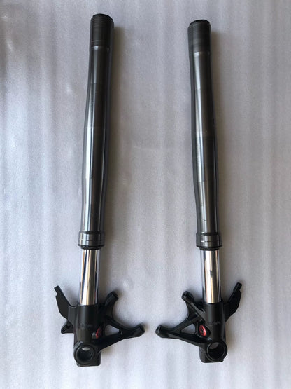 Used OEM Ducati Panigale 959 Front Fork Leg Assembly Pair OEM 34420561B 34520561 — Photo 8 of 8