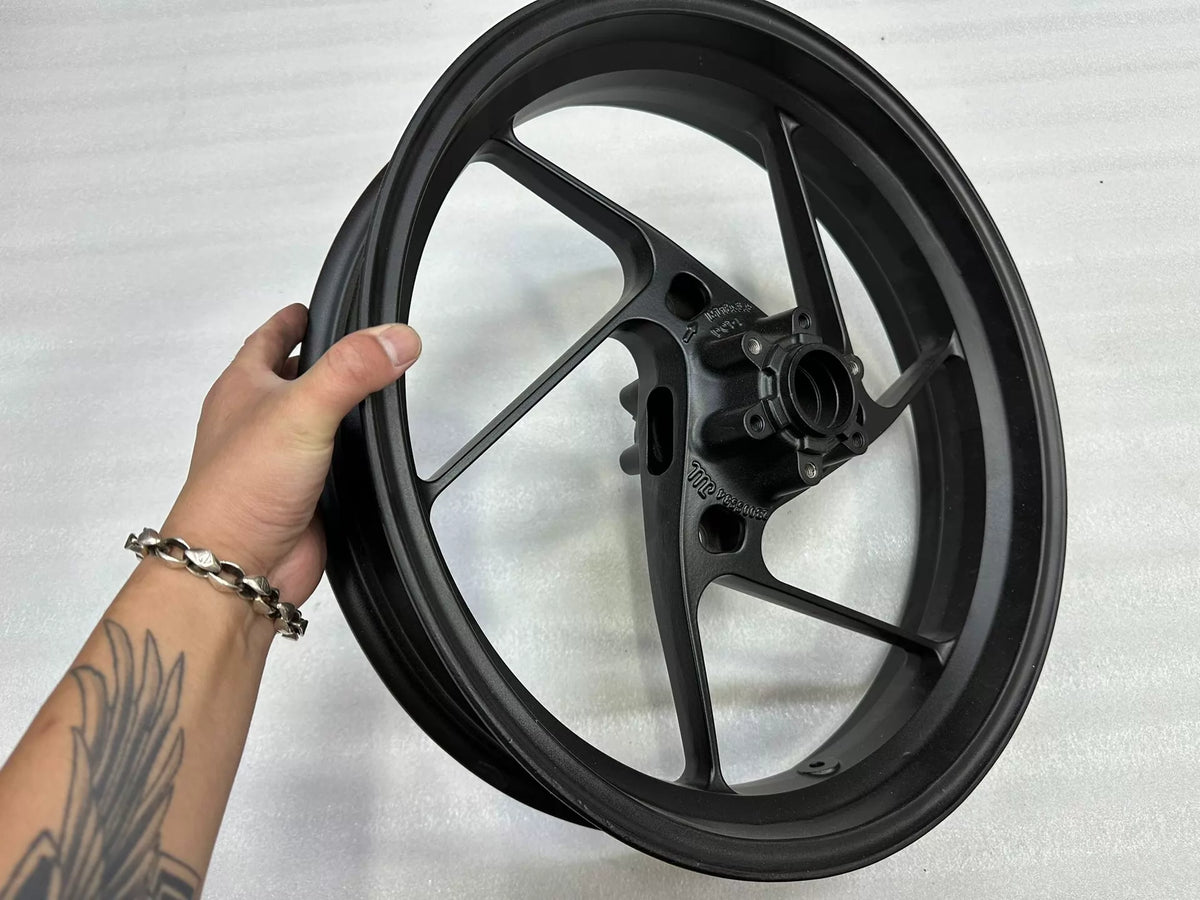 Aprilia RS660 Front Wheel 2B010059 – wheel with bearings installed, no tire or rotor