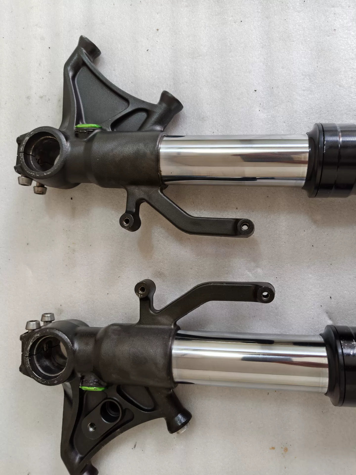 Front fork straight for Kawasaki ZX-10R 11-15, full length side view showing chrome inner tube