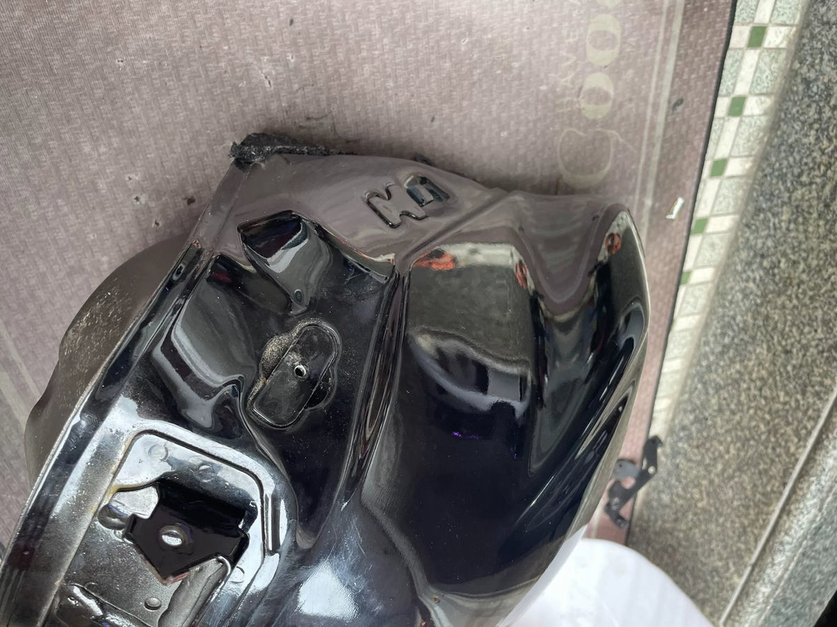 Used OEM Yamaha YZF-R6 Fuel Tank Black OEM 13S-YK241-00-P3 | 2008–2016 PN:13S-YK — Photo 9 of 9