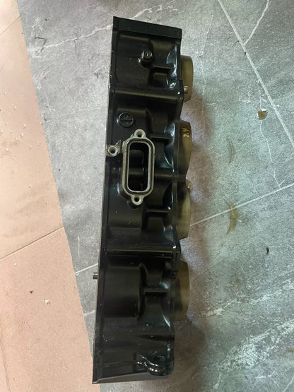 Kawasaki Z900 cylinder block bottom view showing crankcase mating surface and oil passages