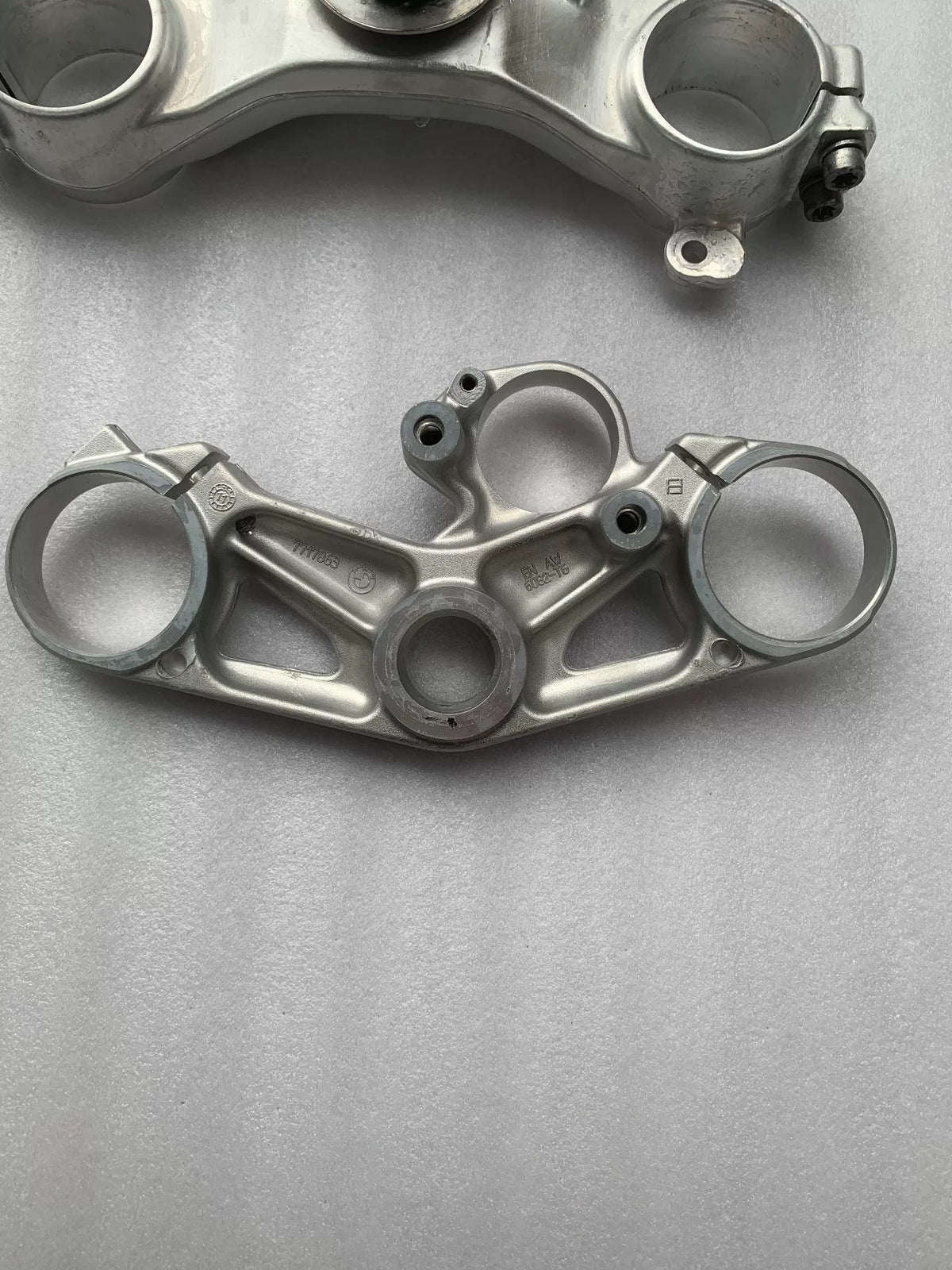 Used OEM BMW S1000RR Triple Clamp OEM 31428556201 – 2009–2011, No Visible Bends — Photo 9 of 9