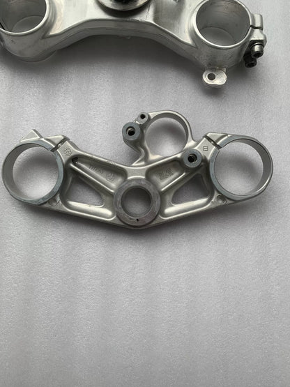 Used OEM BMW S1000RR Triple Clamp OEM 31428556201 – 2009–2011, No Visible Bends — Photo 9 of 9