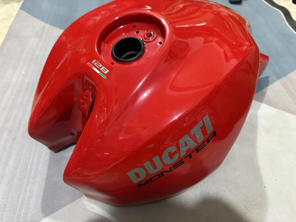 18-21 Ducati Monster 821 Gas Tank Fuel Tank Red 58612692EA