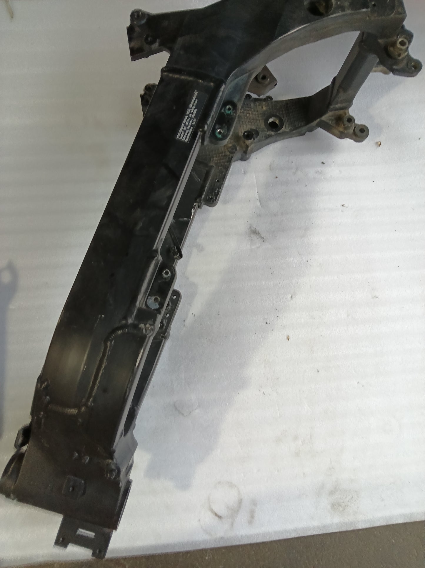 12-16 Suzuki DL650 V-STROM Main Frame Chassis Straight 41100-27G40-YAP