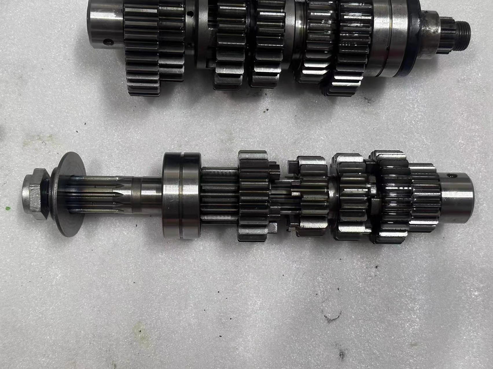 Kawasaki Z1000 Gearbox Assembly Used OEM – drum and shift forks included, see photos