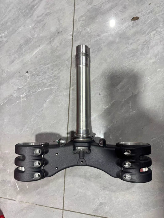 Lower Triple Tree Clamp - DUCATI Panigale V4 / Streetfighter V4 (2018-2024) | Mint OEM