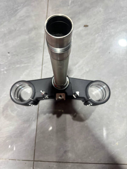 Lower Triple Tree Clamp - DUCATI Panigale V4 / Streetfighter V4 (2018-2024) | Mint OEM