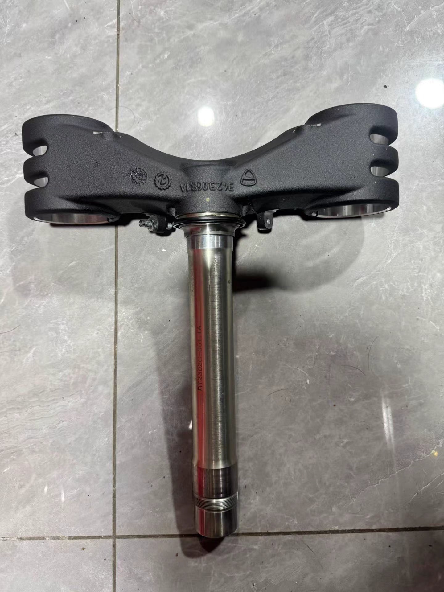 Lower Triple Tree Clamp - DUCATI Panigale V4 / Streetfighter V4 (2018-2024) | Mint OEM
