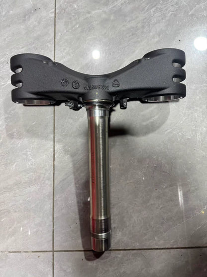 Lower Triple Tree Clamp - DUCATI Panigale V4 / Streetfighter V4 (2018-2024) | Mint OEM
