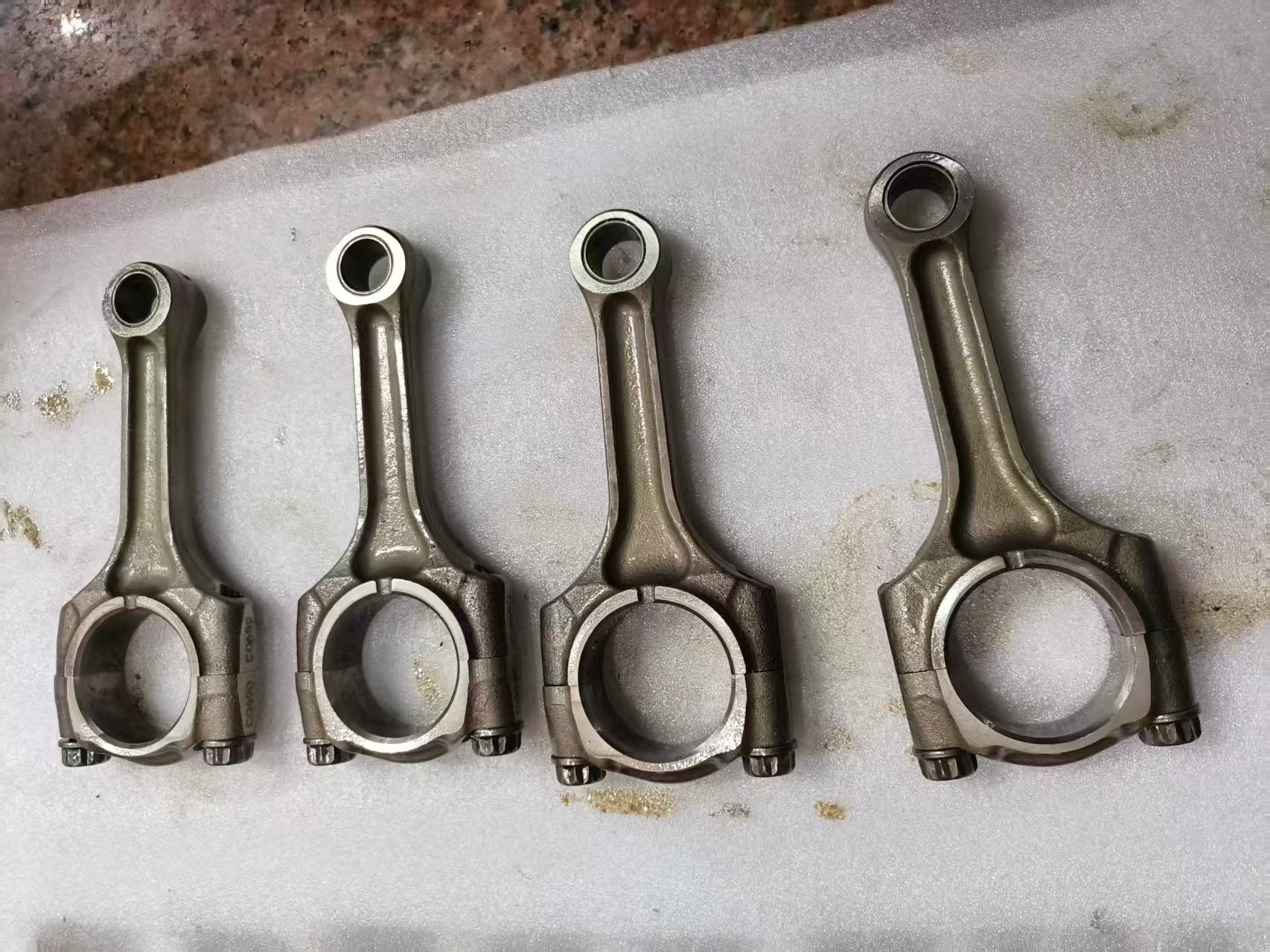 Suzuki GSXR 1000 Connecting Rods and Bearings OEM