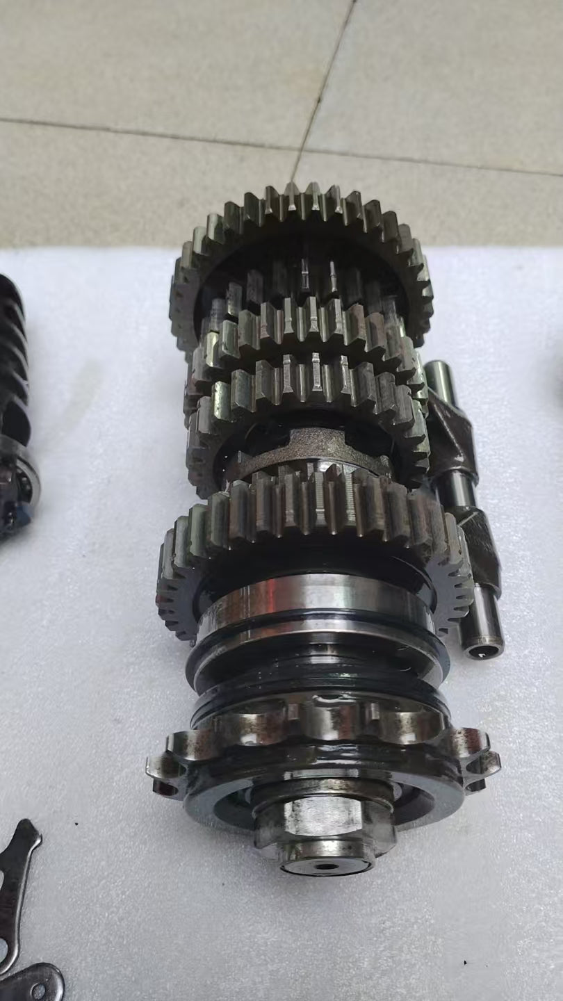 Yamaha MT-09 Transmission Input and Output Shafts - 1RC-17411-00 1RC-17421-00 Gears