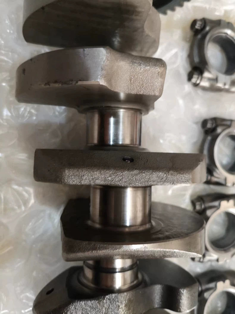 YZF-R1 crankshaft counterweights and polished main bearing journals, close vertical view