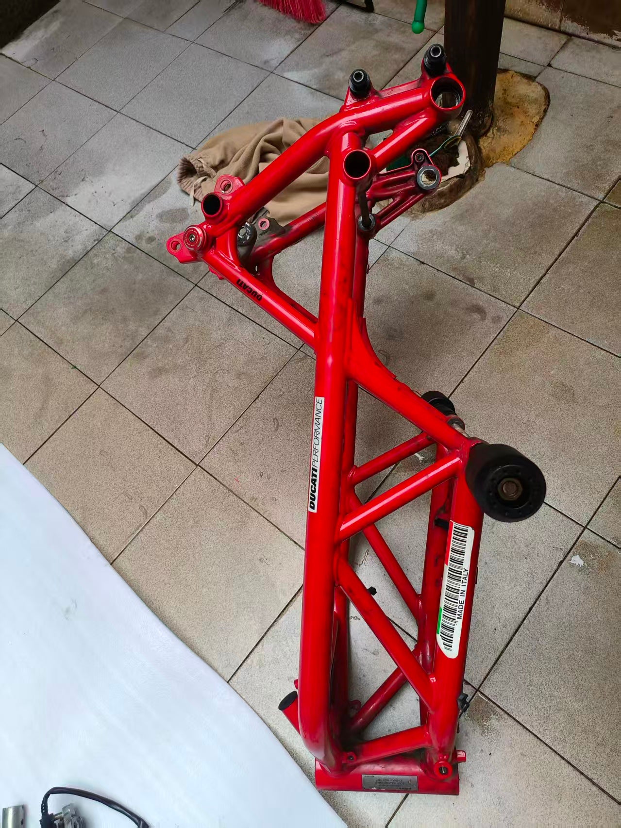 Genuine OEM Ducati Streetfighter 848 Frame - Racing Red | Straight & Clean