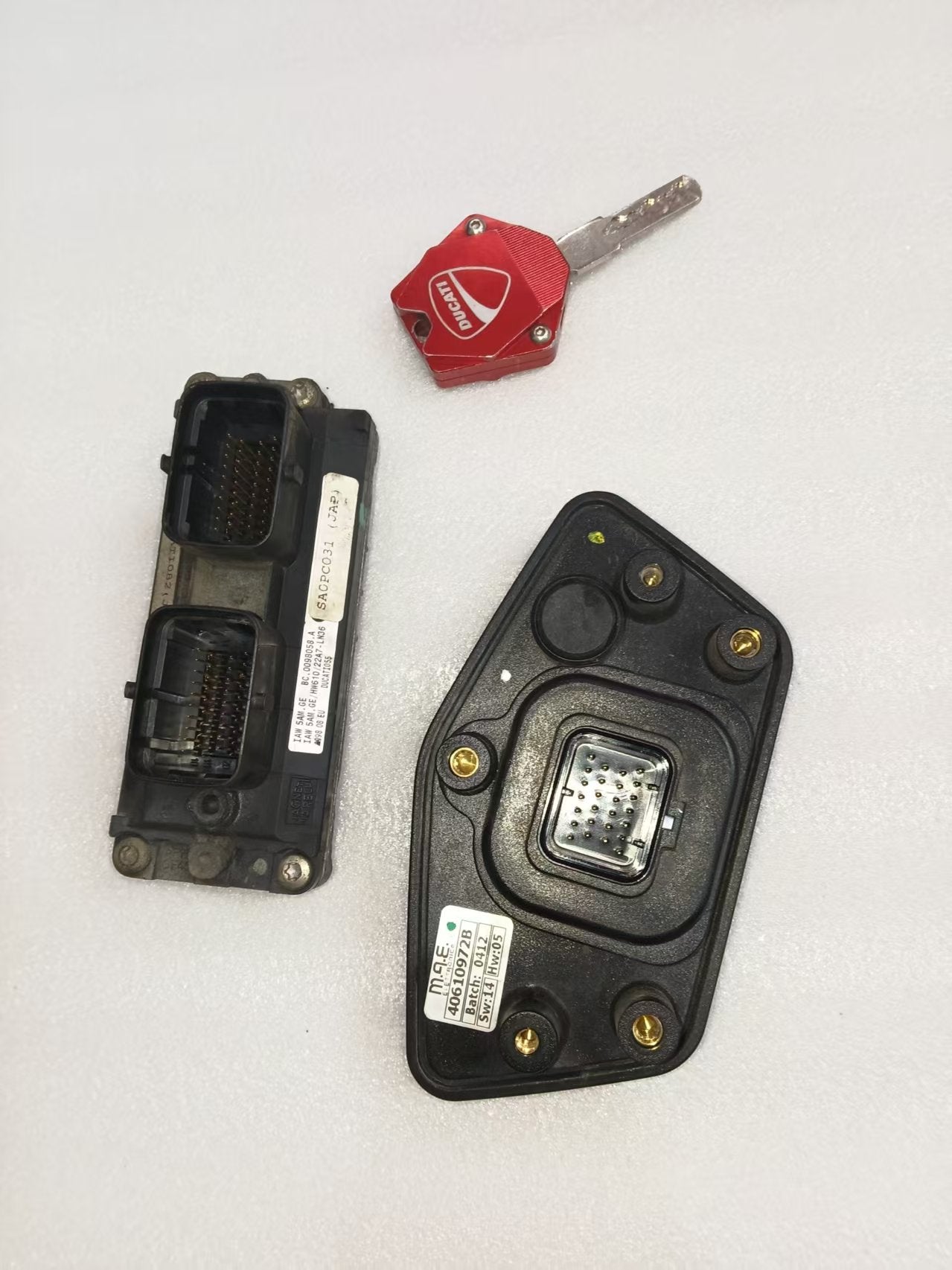 Odometer Sync & Immobilizer Kit - DUCATI Streetfighter 848 | Matched (ECU,Speedometer,Fuel Cap,SeatLock,Ignition Switch & Key)