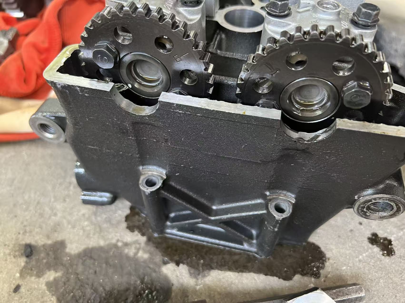 Used OEM Yamaha YZF-R6 Cylinder Head Assembly OEM 2C0111010100 – Used, ~12K Mile — Photo 17 of 23
