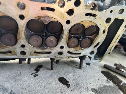 Used OEM Yamaha YZF-R6 Cylinder Head Assembly OEM 2C0111010100 – Used, ~12K Mile — Photo 21 of 23