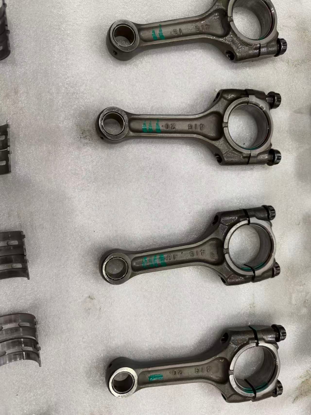 Used OEM Suzuki GSX-R1000 Crankshaft w/ Connecting Rods & Bearings – OEM K5–K8 2 — Photo 16 of 19