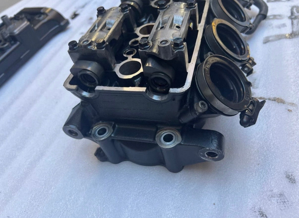 06-18 Yamaha YZF-R6 Cylinder Head Valves and Camshafts