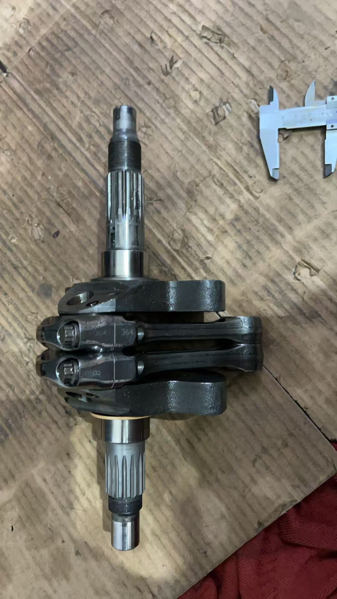 Ducati Multistrada 1200 2013-2014 Crankshaft with Connecting Rods Used OEM 14621863AR – full assembly view
