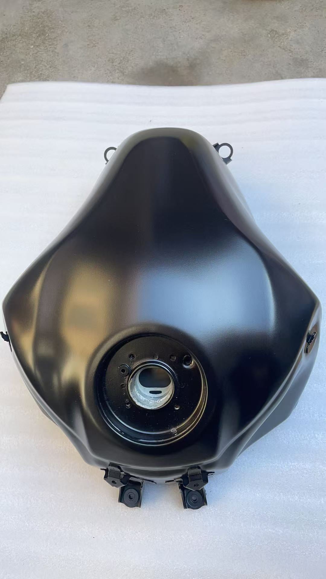 2017-2024-KAWASAKI-Z900-Gas-Fuel-Tank-Refurbished-Matte-Black-OEM-No-Dents