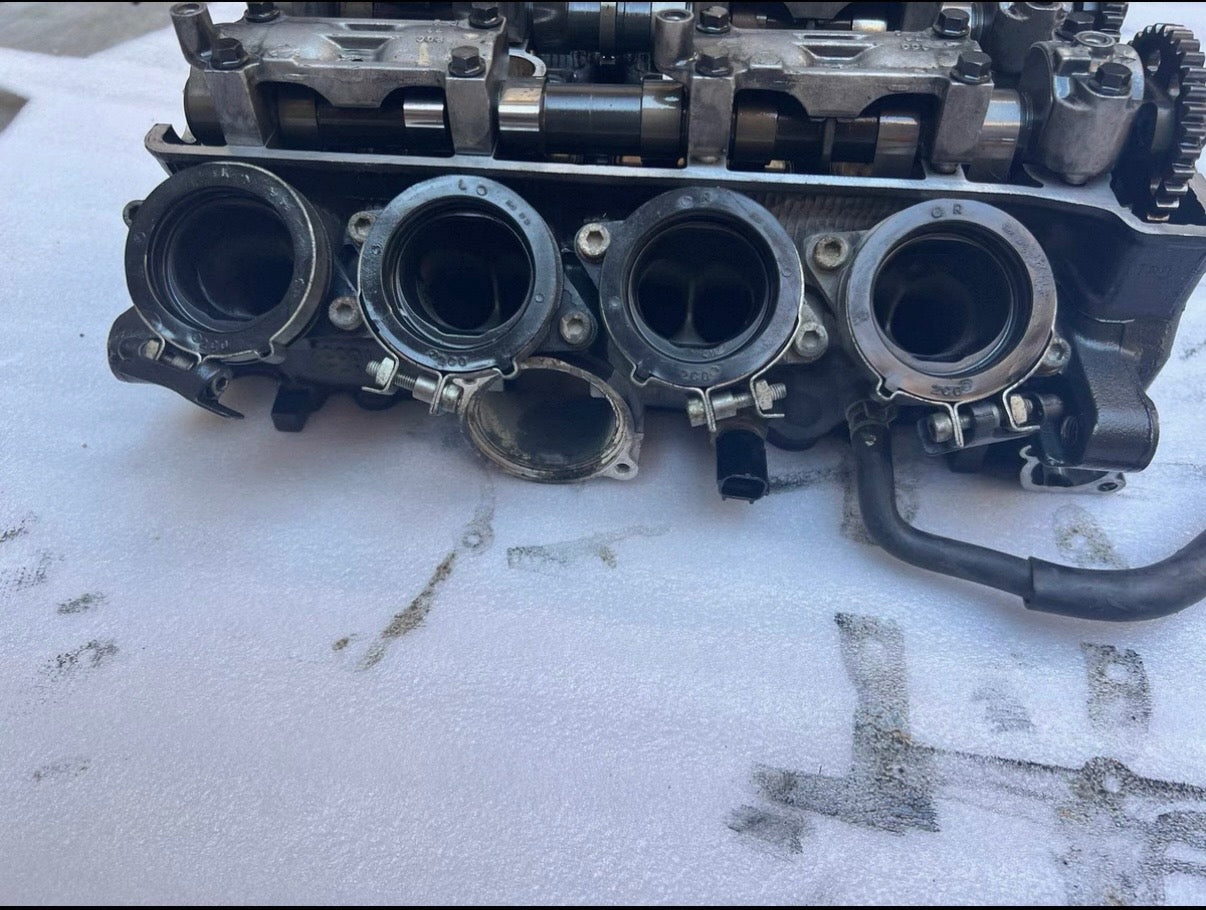 06-18 Yamaha YZF-R6 Cylinder Head Valves and Camshafts