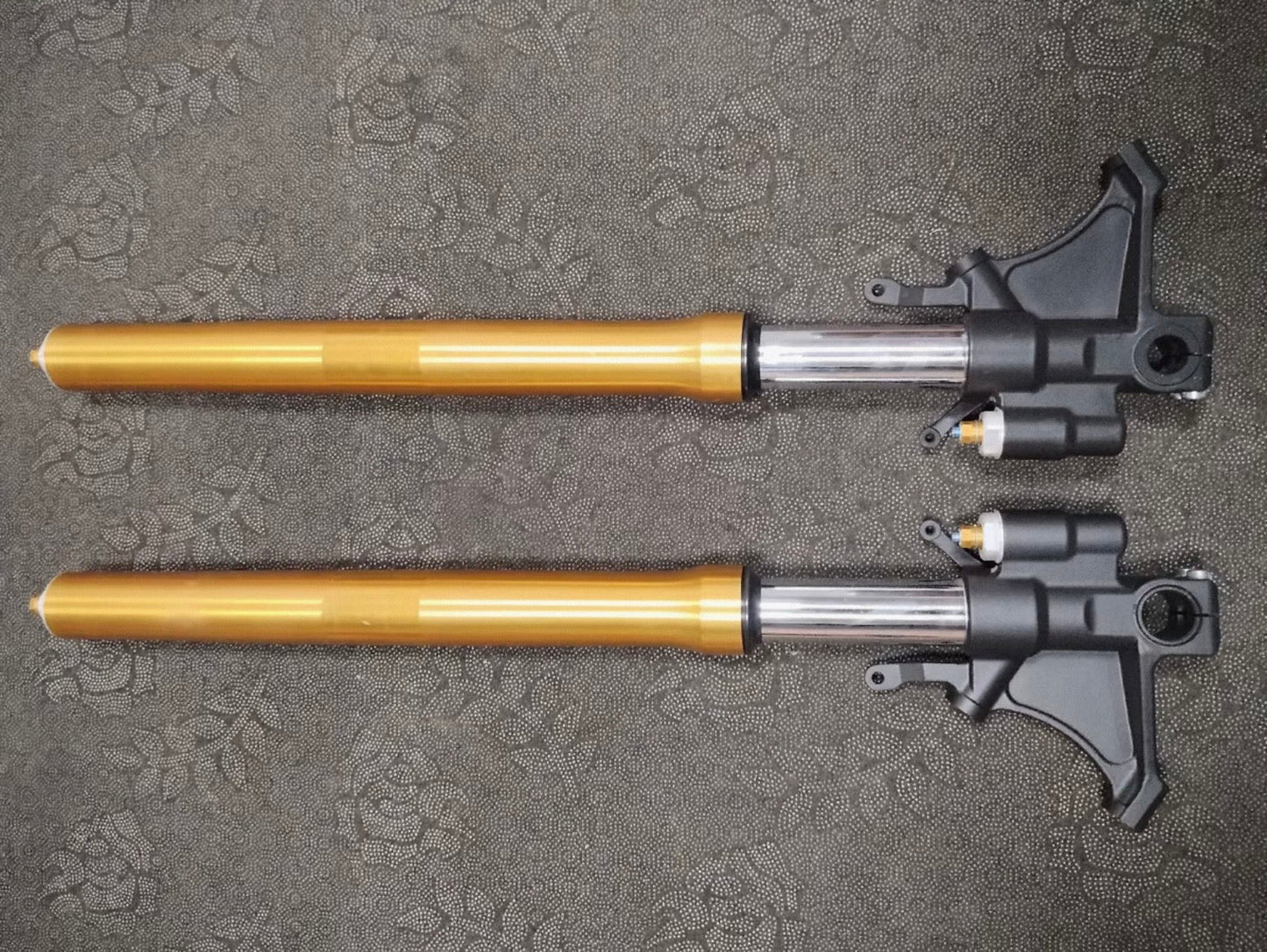 09-16 Yamaha YZF-R6 Front Fork Suspension Straight Used