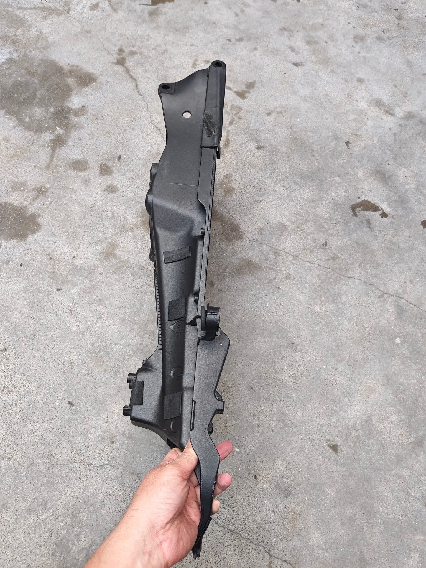 09-14 Yamaha YZF R1 Rear Subframe Tail Frame Sub Frame Genuine OEM Straight