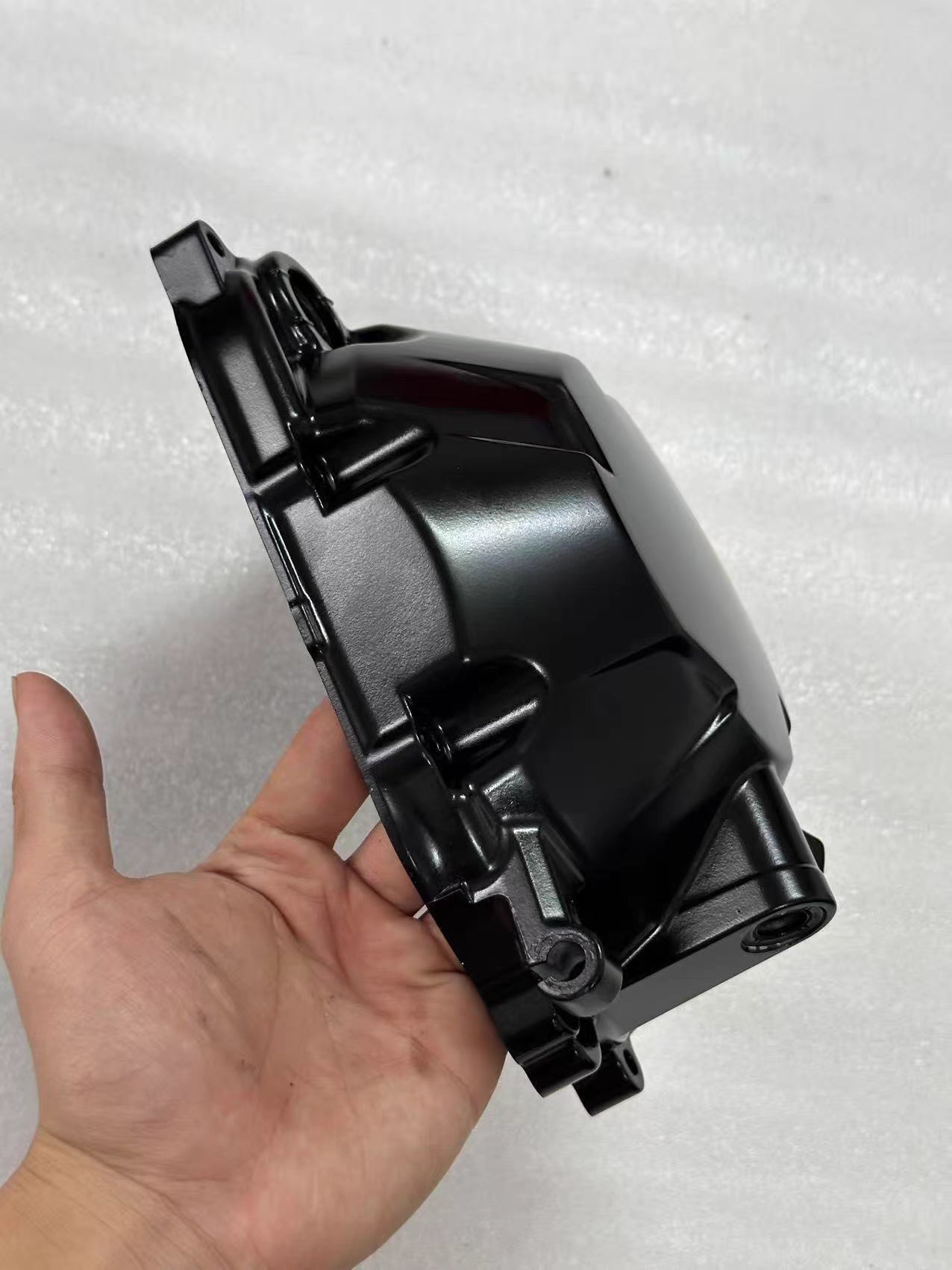 Engine Clutch Cover Assembly - KAWASAKI Z1000 / SX ABS (2010-2016) - Professionally Repainted | OEM 14032-0589