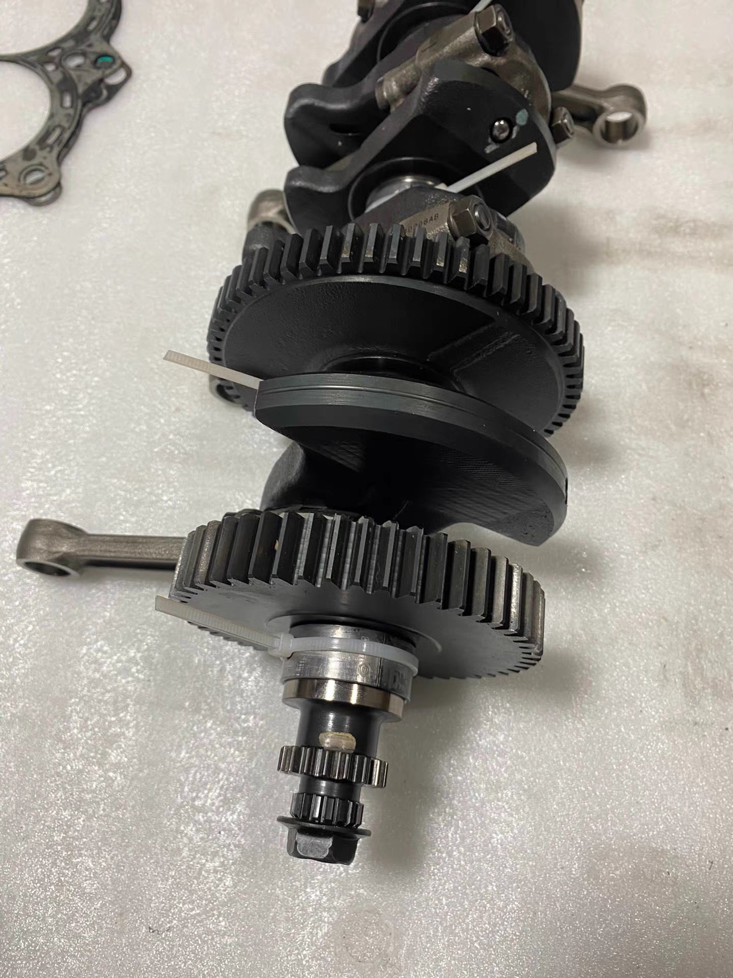 Engine Crankshaft Assembly - Kawasaki Z1000 (2010-2013) - With Rods & Bearings