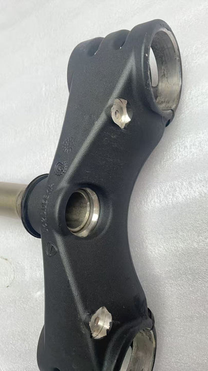 Lower Triple Tree Clamp - Ducati Panigale 959 (2016-2019) | Mint OEM