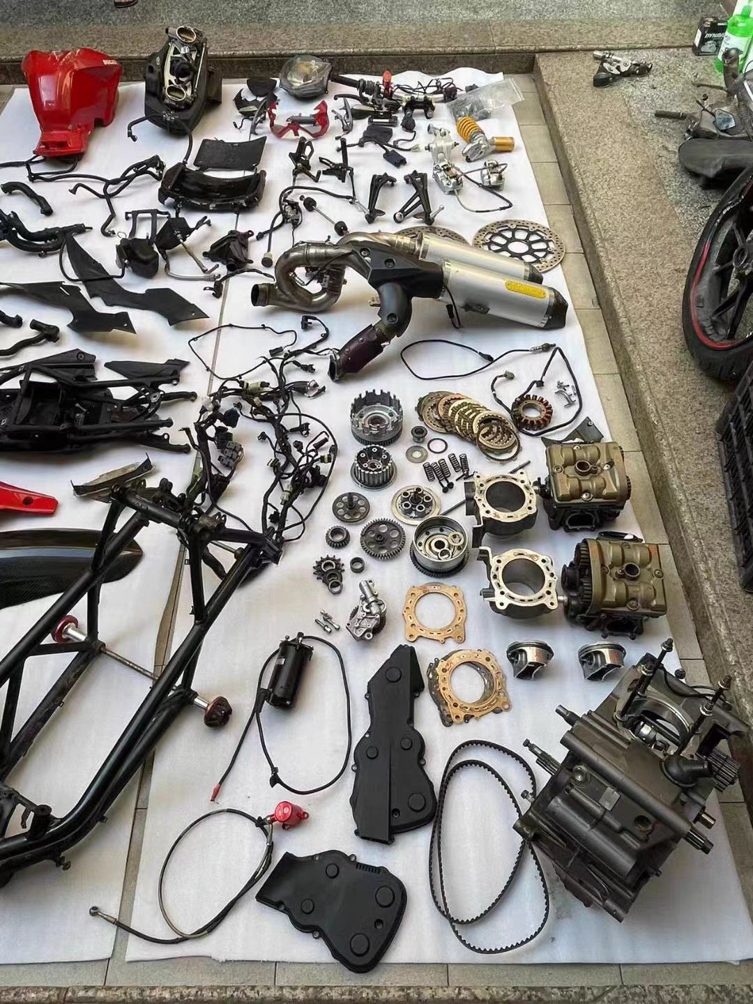 [Breaking for Spares] Ducati Streetfighter 848 - All OEM Parts Available | Engine, Chassis, & Electronics
