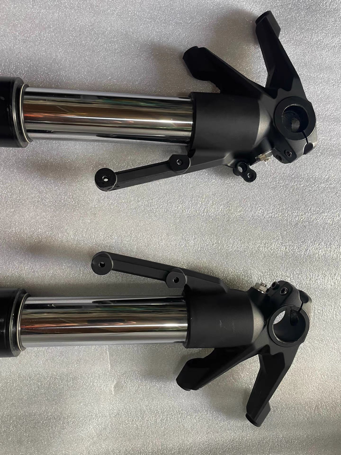 Used OEM Ducati Diavel 1200 Front Fork Pair Left & Right 2011-2014 Clean Stanchions