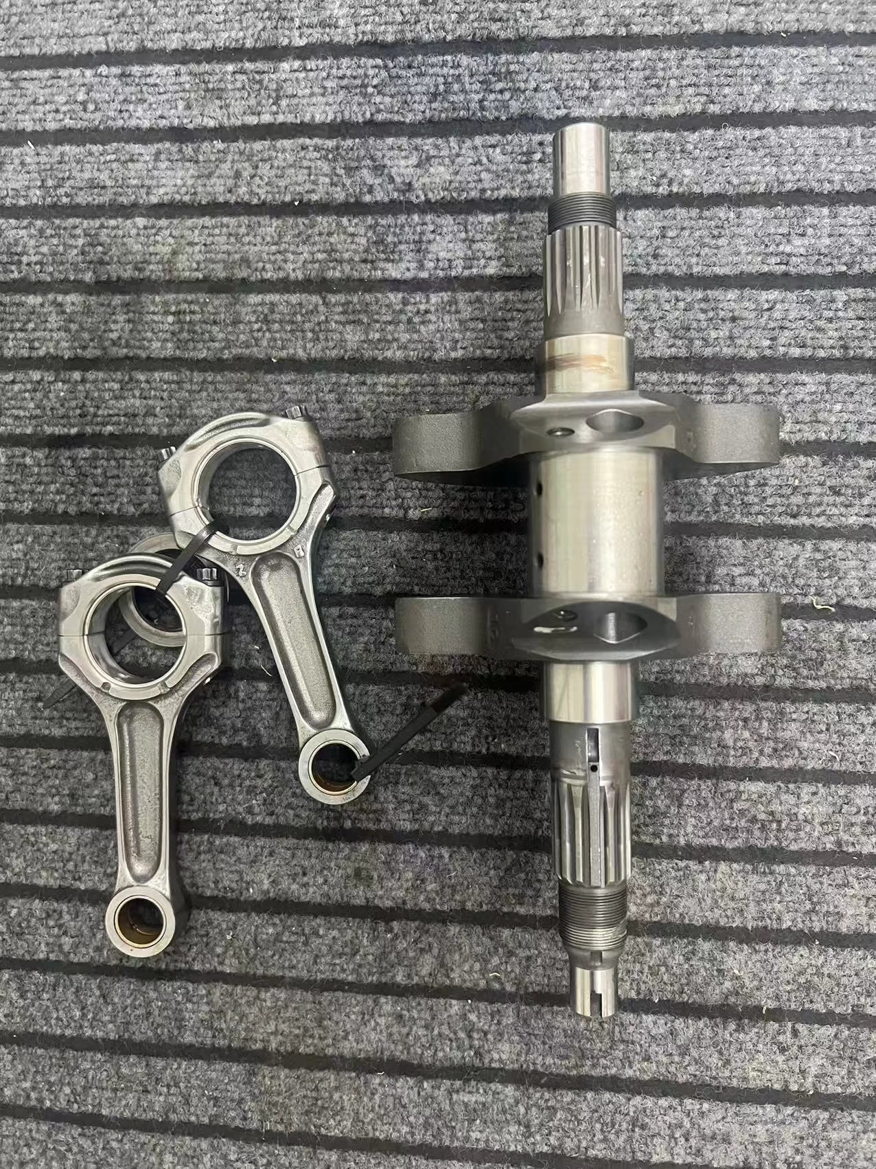 Used OEM Ducati Monster 1200 Diavel FL Crankshaft + Rods 2014-2016 | Builder Core