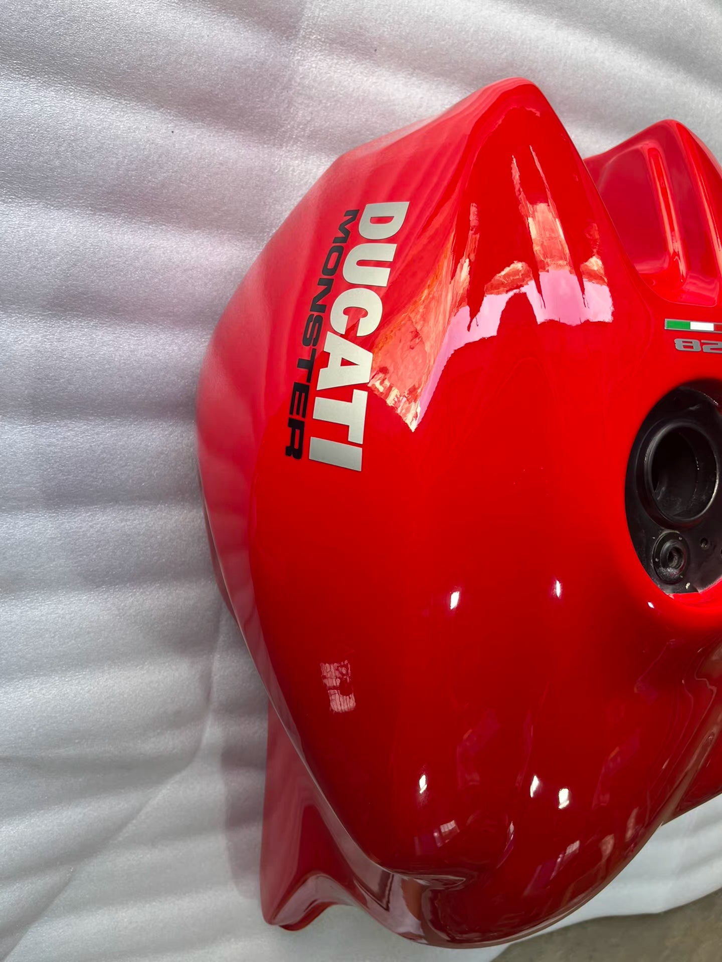 Repainted OEM Ducati Monster 821 Fuel Tank 58612001CA Gloss Red | Builder Price